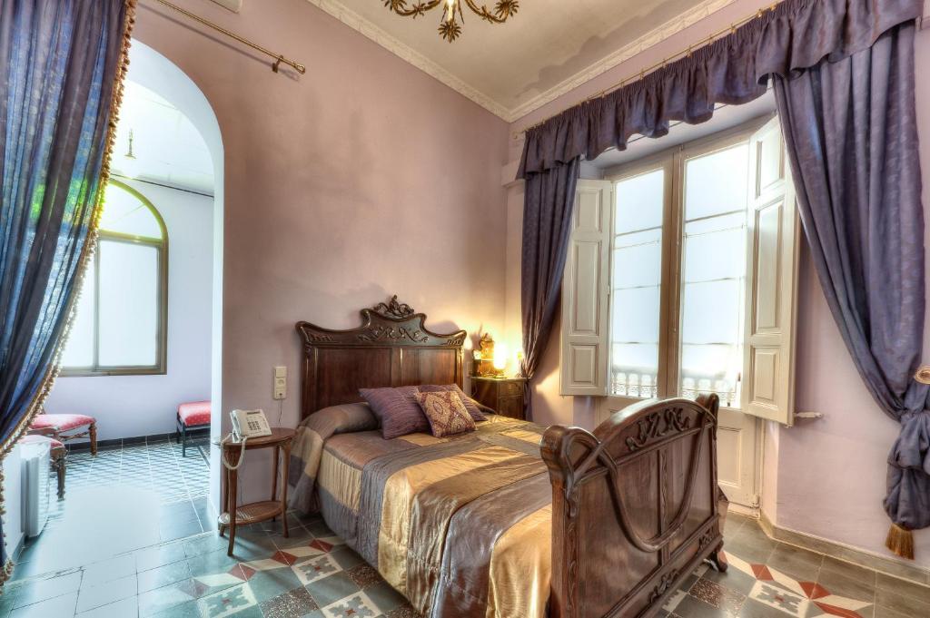 Hotel Casa Ceremines 3*