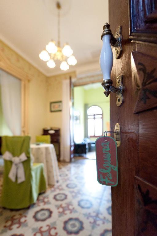 Casa Ceremines 3*